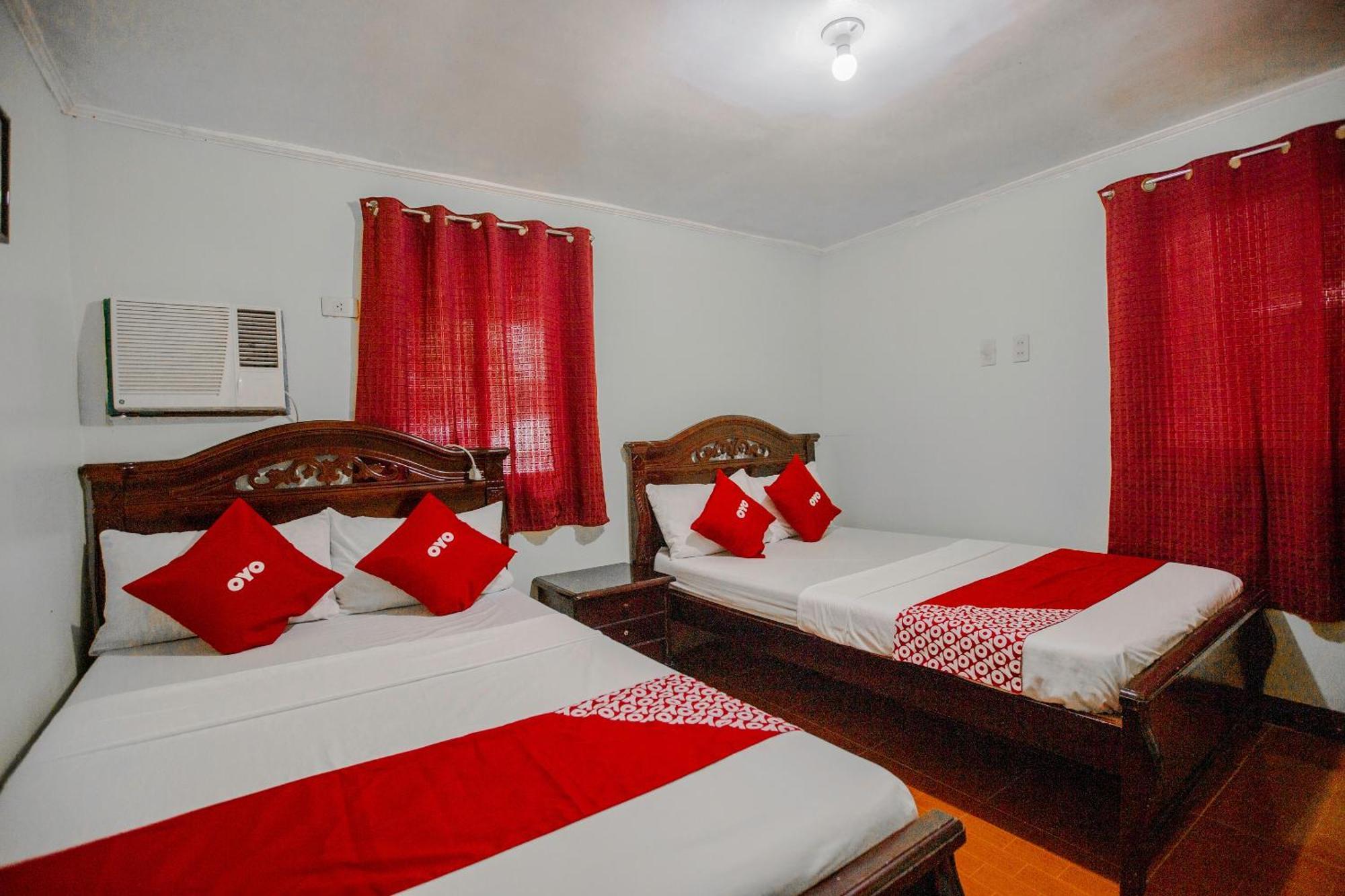 OYO 741 Sierra Travellers Inn Tagaytay City Esterno foto